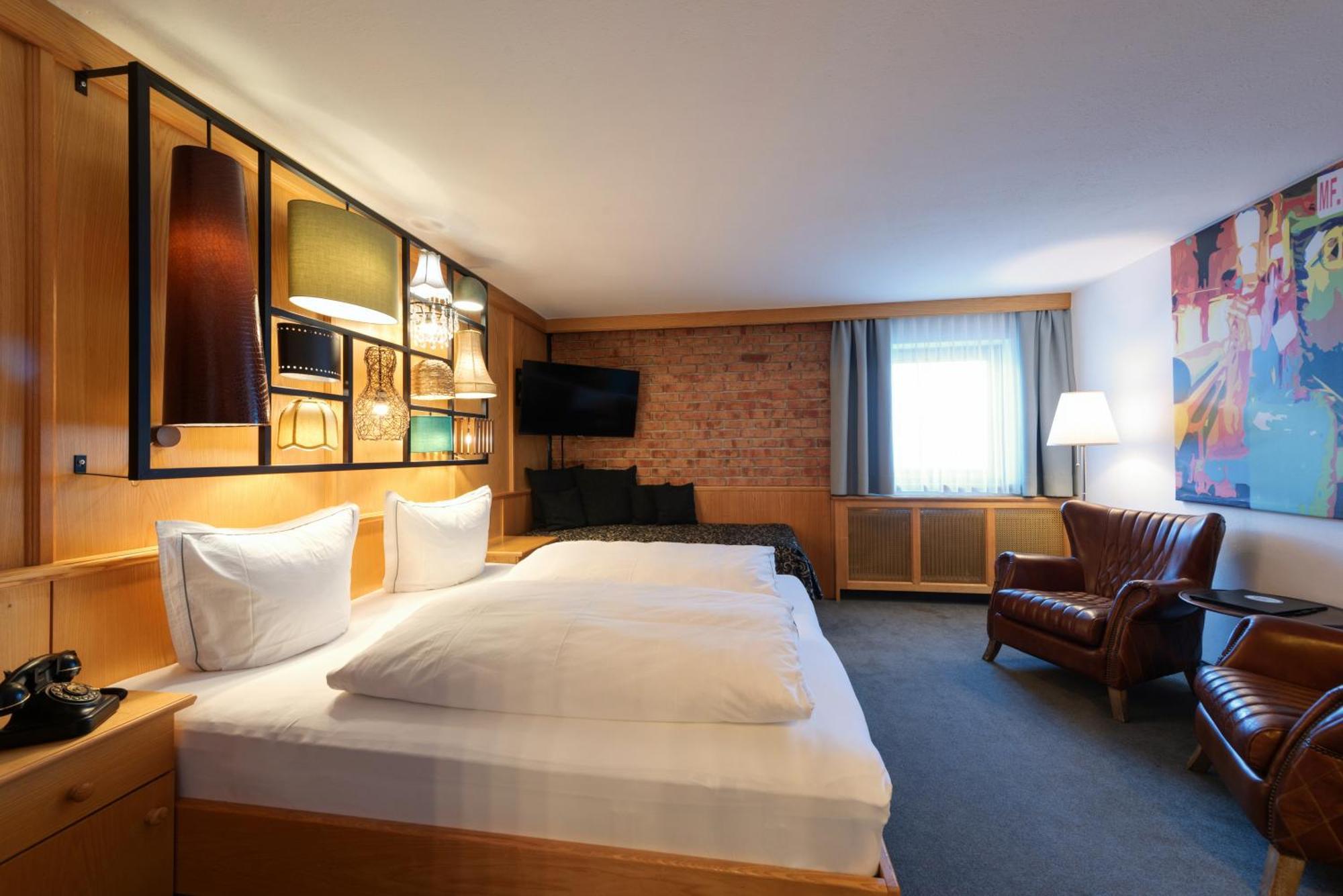 Hotel Pension Kirchplatz Sankt Anton am Arlberg Habitación foto