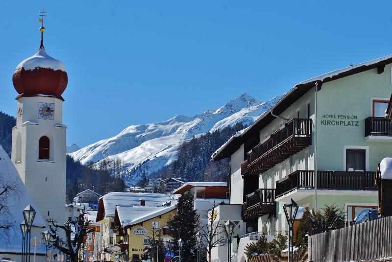 Hotel Pension Kirchplatz Sankt Anton am Arlberg Exterior foto